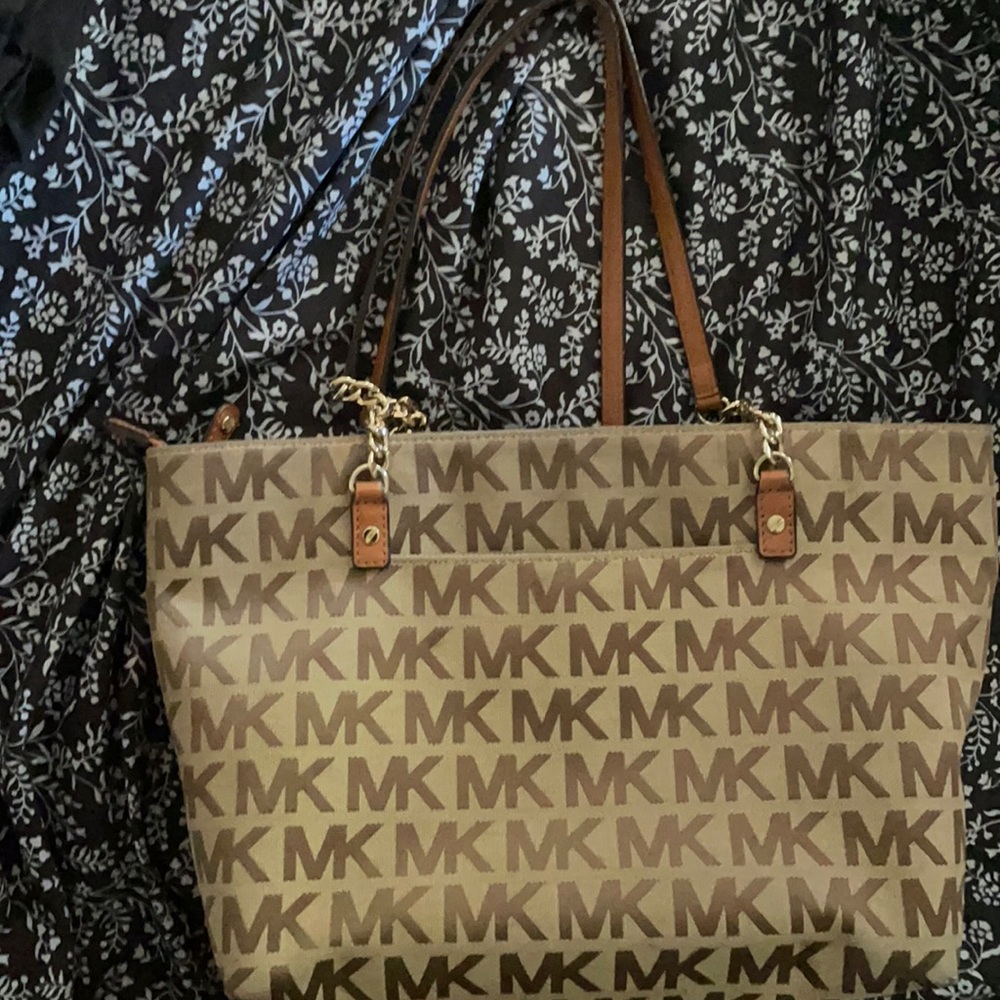 Michael Kors monogram tote. SOLD!!